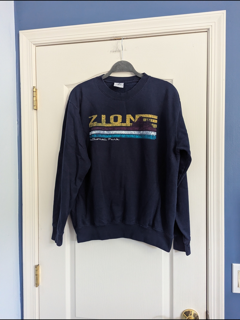 Zion Graphic Crewneck Sweater - Navy